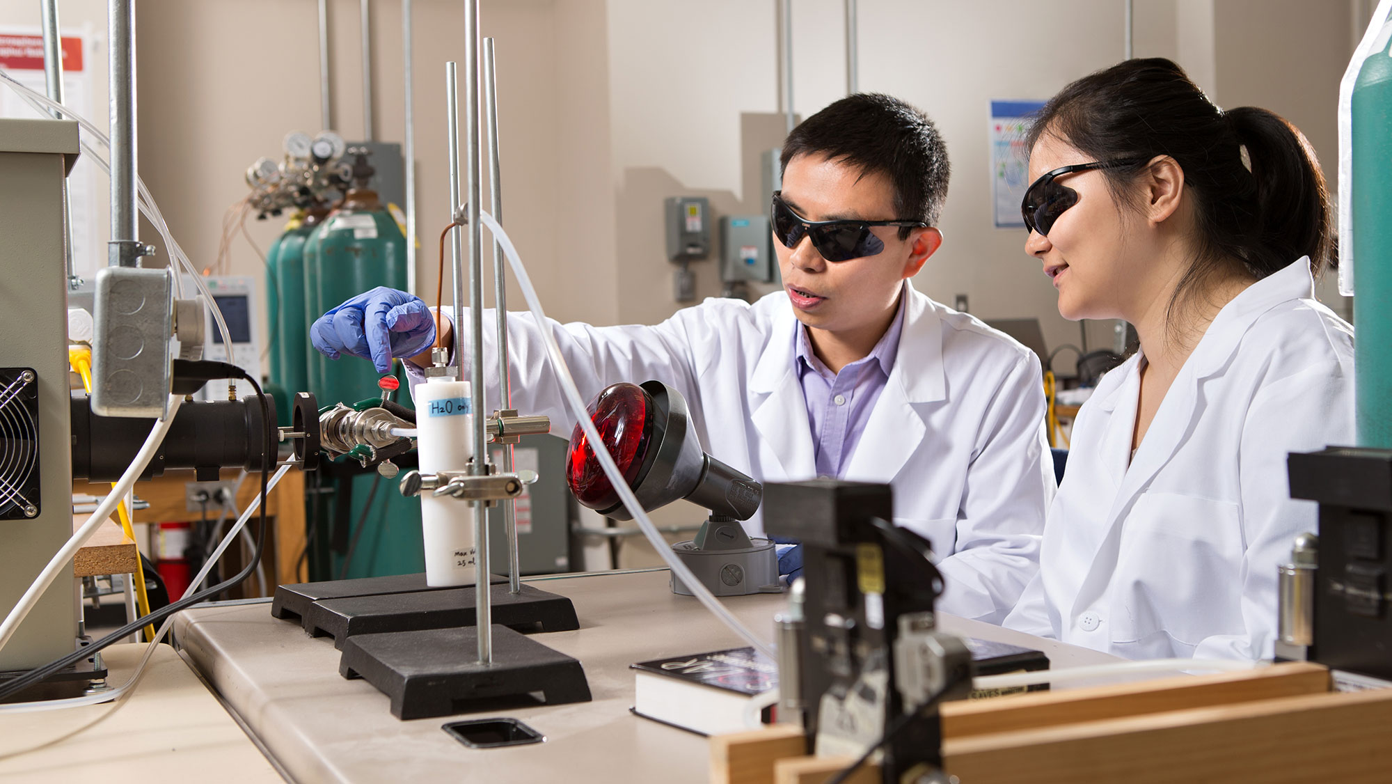 Mechanical Engineering researchers working on a project