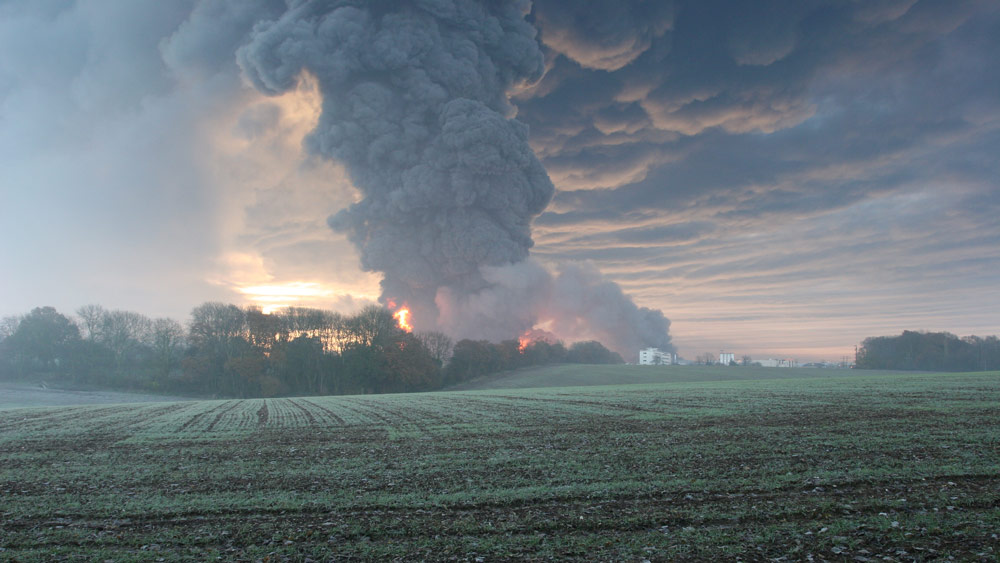 The fire that occurred at the Buncefield oil depot