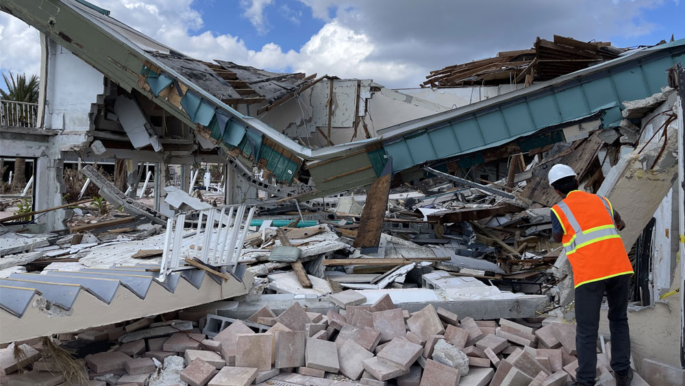 Building destroyed by Hurricane Ian in Florida. 