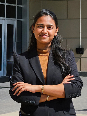 Headshot of Aovi Deshpande. 